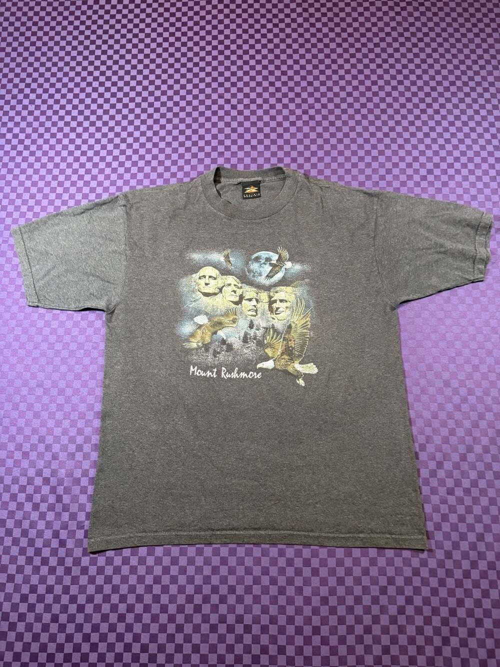 VTG Mountain Rushmore T-Shirt - Prairie Mountain Tag